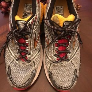 Brooks Ghost 6